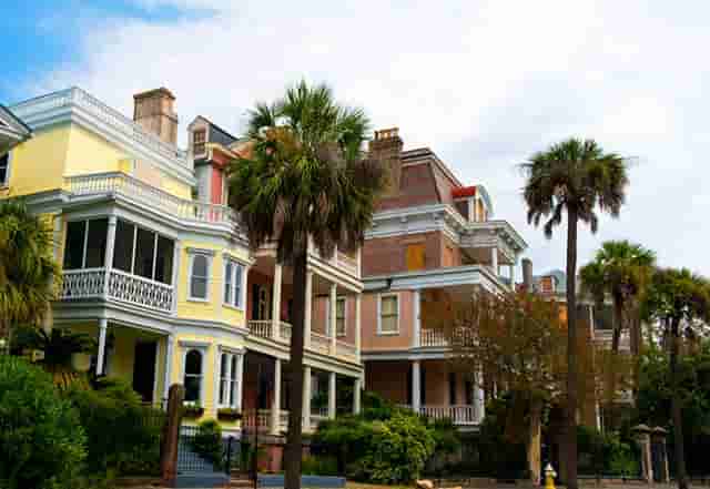 怀孕八个月有时候会肚子疼(怀孕八个月右边肚子疼是怎么回事)