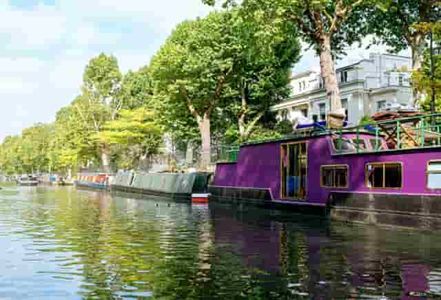 颜美烁润泽水感肌肤焕彩洁面乳，容颜从此刻苏醒